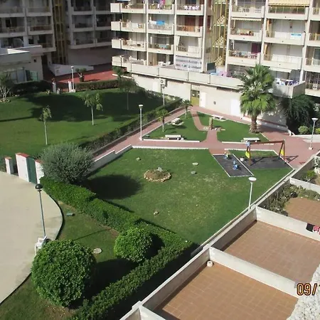 2bd-piscina-playa-port Aventura2