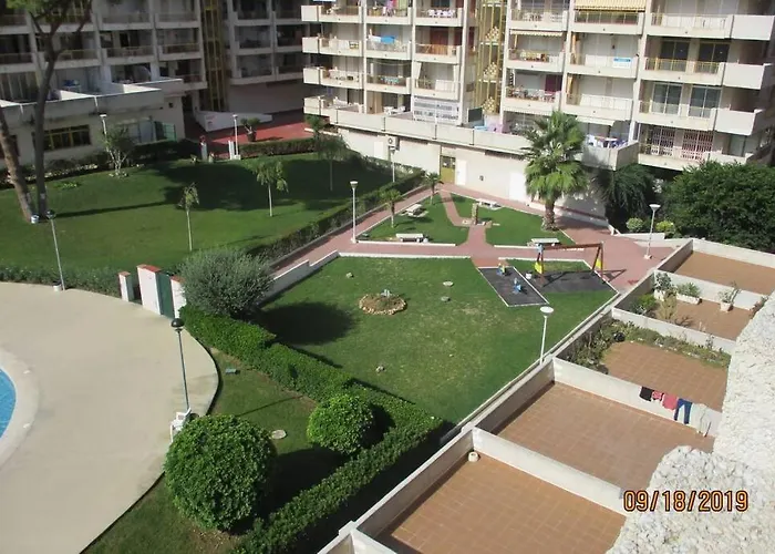 2bd-piscina-playa-port Aventura2