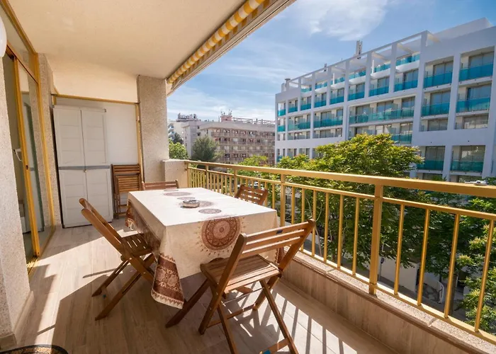2bd-piscina-playa-port Aventura2
